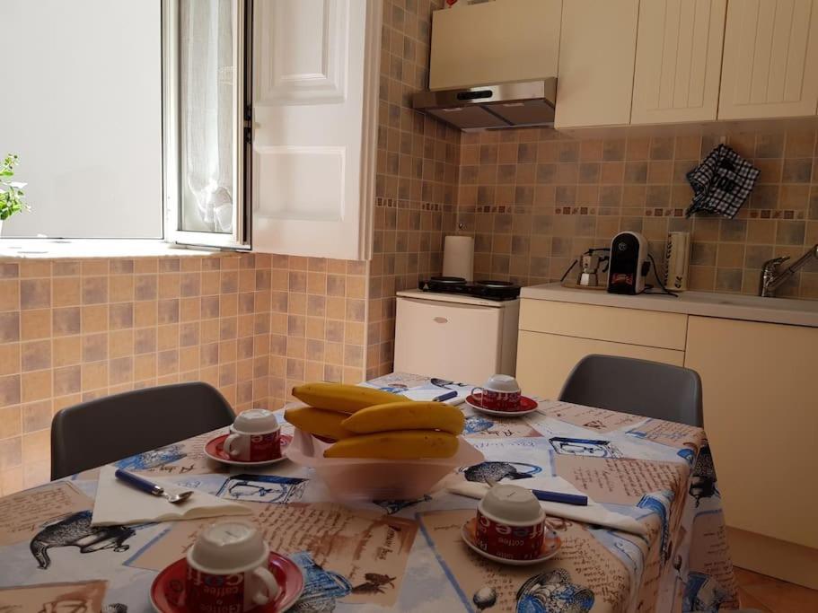 Fashion Cathedral Apartment, Centro Storico Napoli المظهر الخارجي الصورة