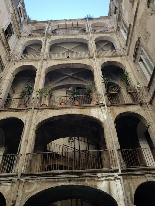 Fashion Cathedral Apartment, Centro Storico Napoli المظهر الخارجي الصورة